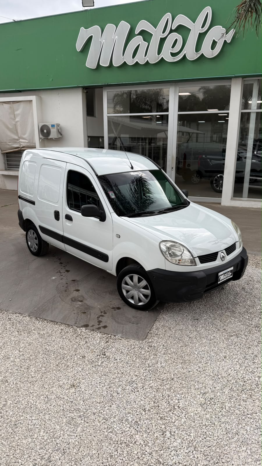 RENAULT - KANGOO  CONFORT  1.6   FURGÓN  CON   GNC  - MANUAL  - 2009